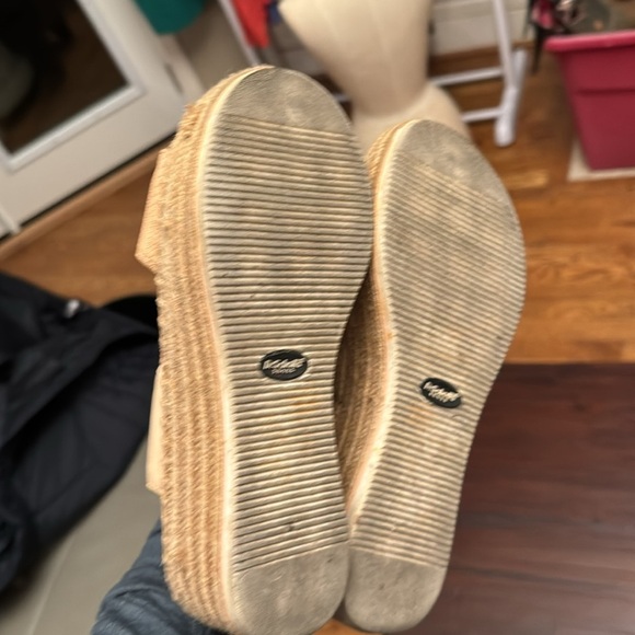 Dr. Scholls tan Cool Vibes sandals size 6M - Picture 3 of 5